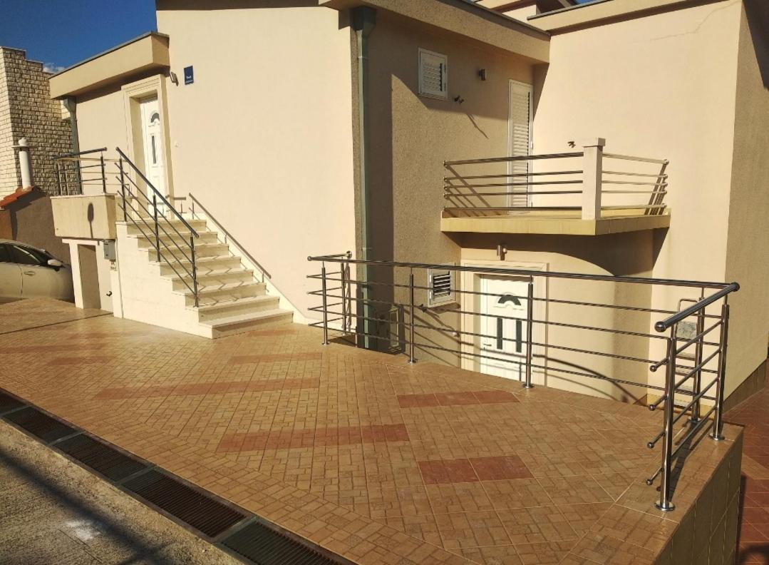Apartments Karla روغوزنيكا المظهر الخارجي الصورة